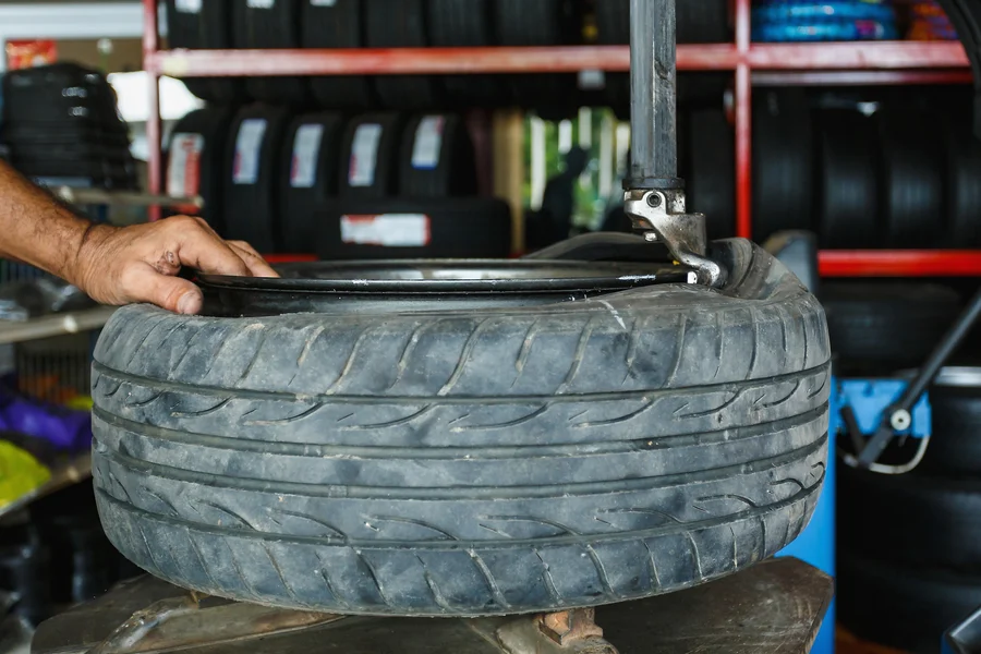 Wheels and Tires Mount